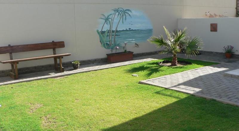 Vogelstrand Guesthouse Swakopmund Buitenkant foto